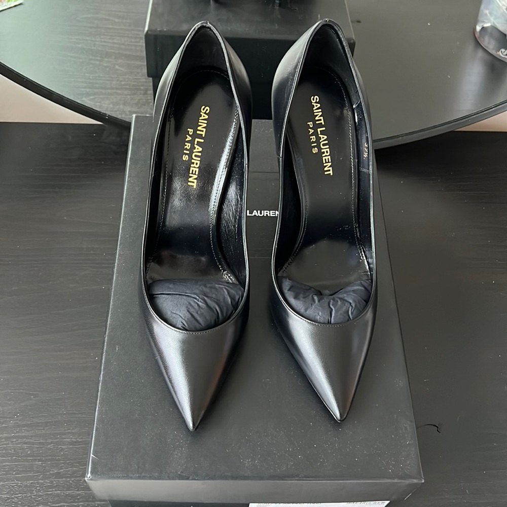 Brand New Saint Laurent YSL Tripon Pump in Black